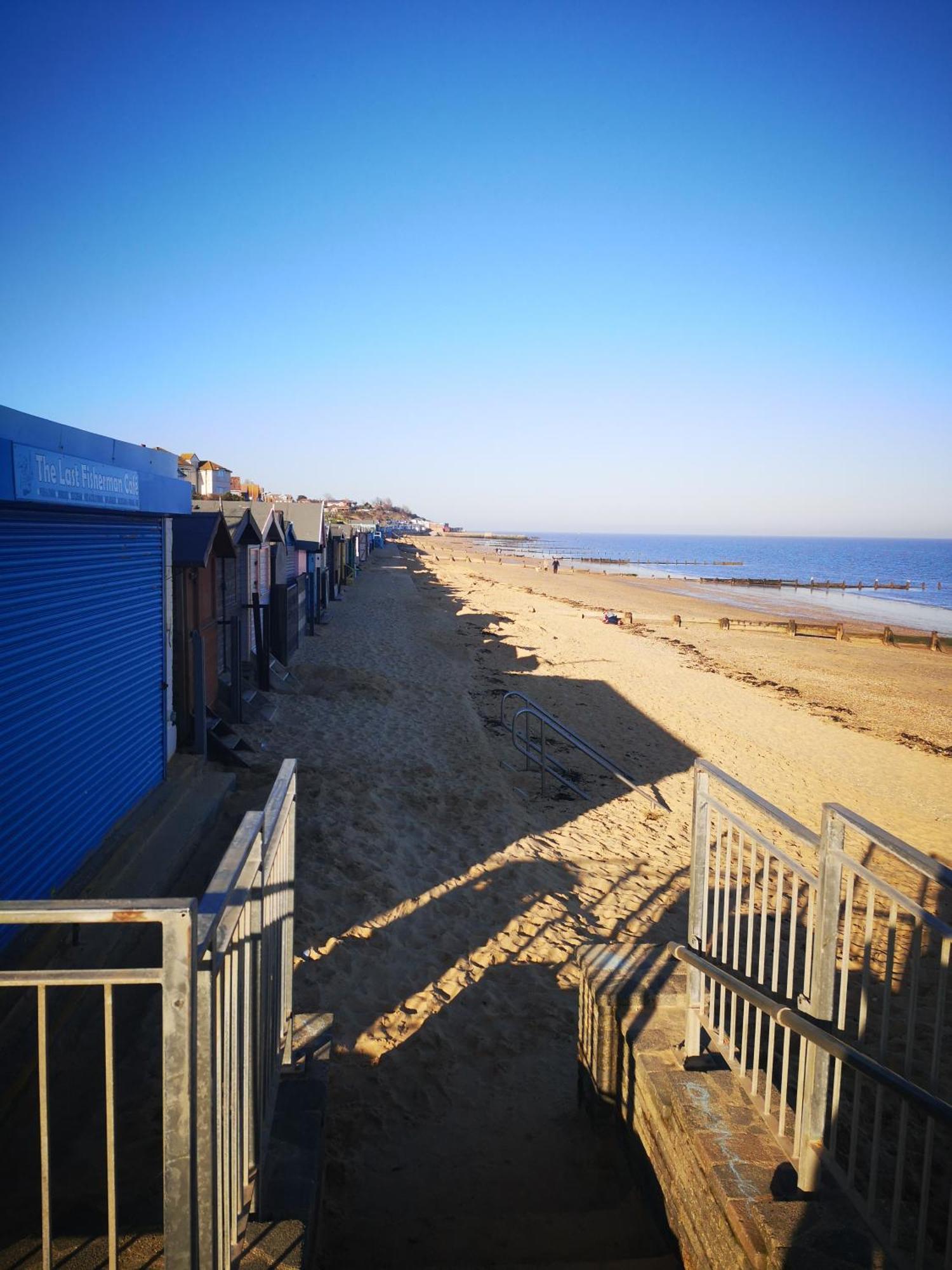 Lovely 2-Bed Caravan In Walton On The Naze ภายนอก รูปภาพ